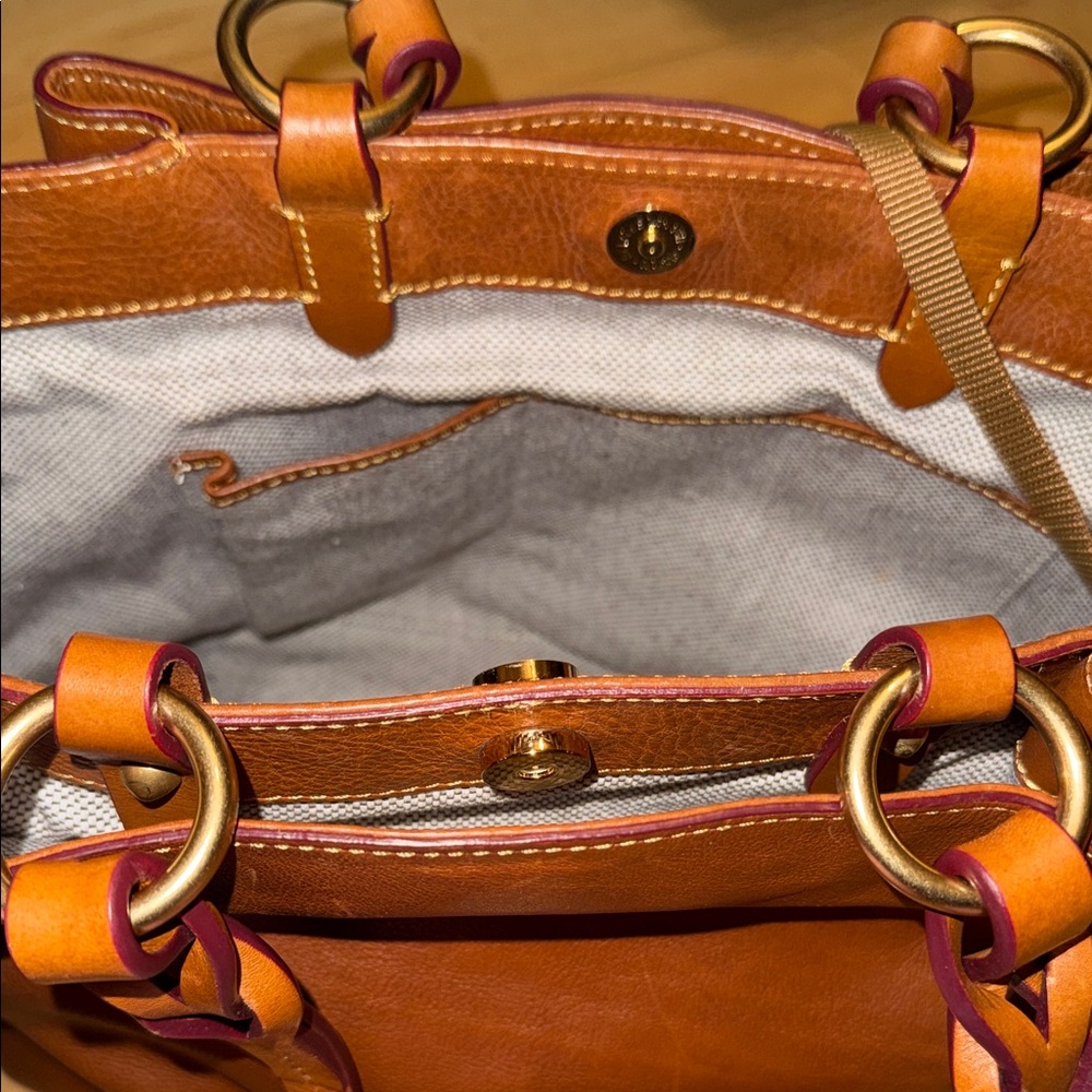 Dooney & Bourke Florentine Large Zip Burlow Like New Natural - Picture 8 of 11